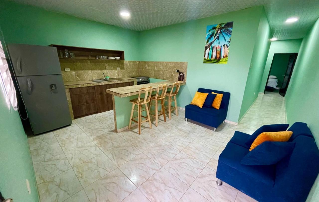 Hostal Tropicoco Hotel Playas Exterior foto